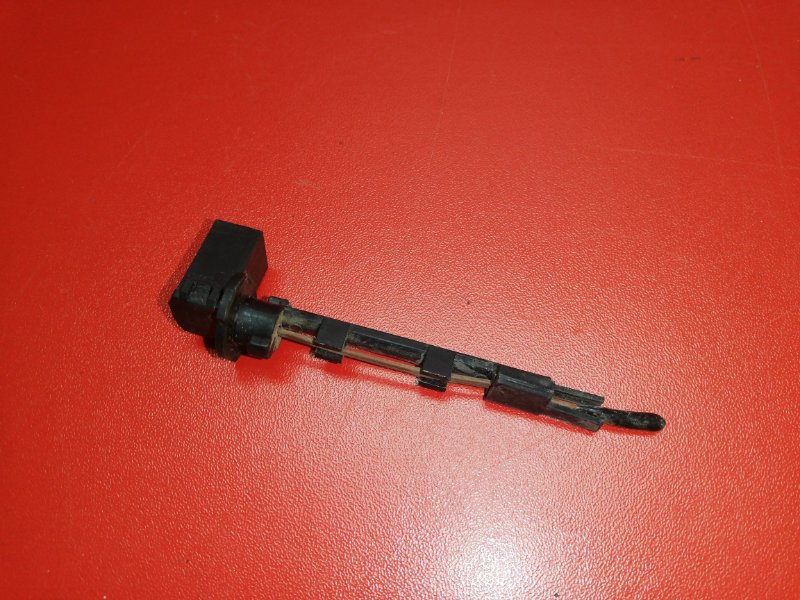 Датчик температуры hyundai solaris. Датчик температуры наружного воздуха солярис 2. Температурный датчик хендай солярис. Датчик температуры наружного воздуха ix35 2012. Датчик наружного воздуха хендай солярис 2014.