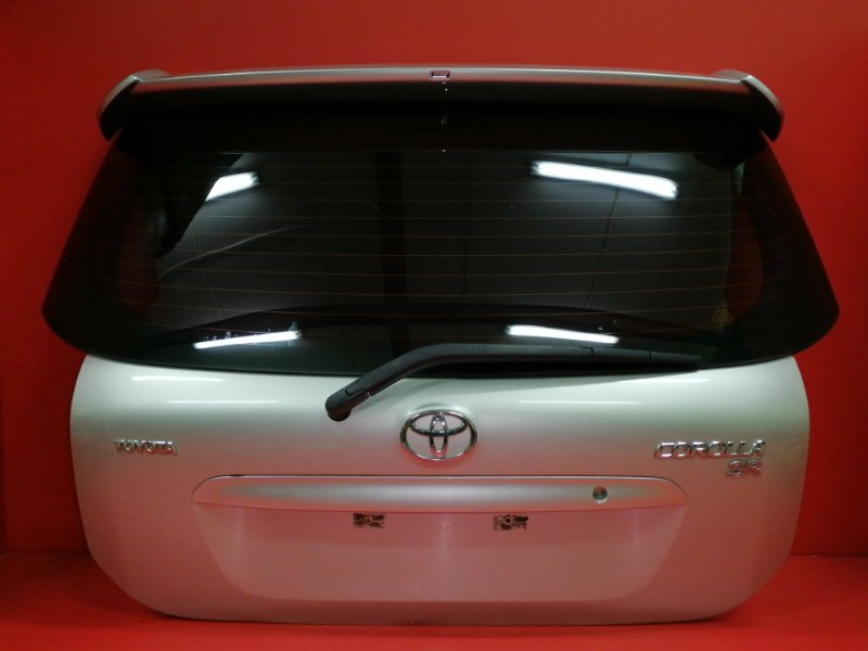 Дверь багажника Toyota Corolla ZZE121R 3ZZ-FE 2006 (б/у)