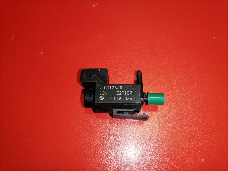Вакуумный клапан Bmw 7-Series E66 N62B44 2002 (б/у)
