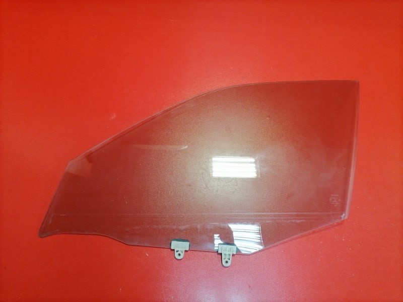 Стекло двери Nissan Sunny FB15 QG15DE 1999 переднее левое (б/у)
