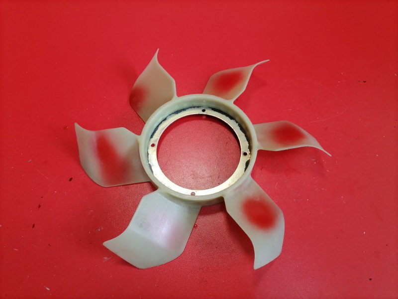 Вентилятор охлаждения радиатора Mitsubishi Pajero V98W 4M41 2009 (б/у)