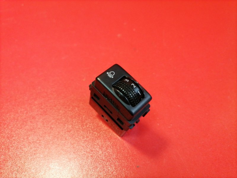 Кнопка корректора фар Infiniti Qx56 JA60 VK56DE 2005 (б/у)