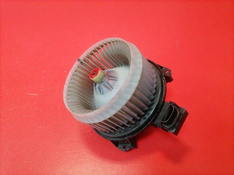 Мотор печки Toyota Hilux KUN25L 2KD-FTV 2012 (б/у)