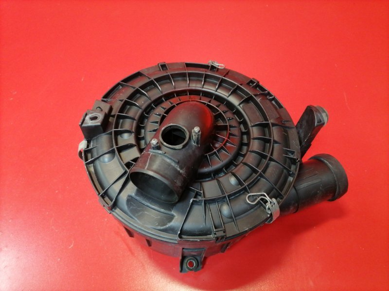 Корпус воздушного фильтра Toyota Hilux KUN25L 2KD-FTV 2012 (б/у)