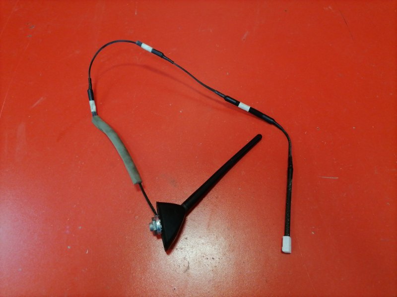 Антенна Toyota Hilux KUN25L 2KD-FTV 2012 (б/у)