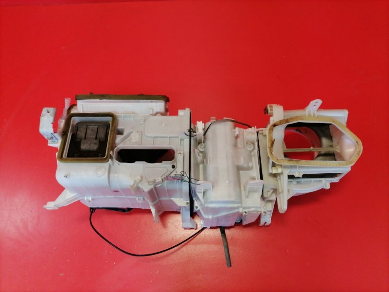Корпус отопителя Toyota Corolla Spacio AE111N 4A-FE 2000 (б/у)