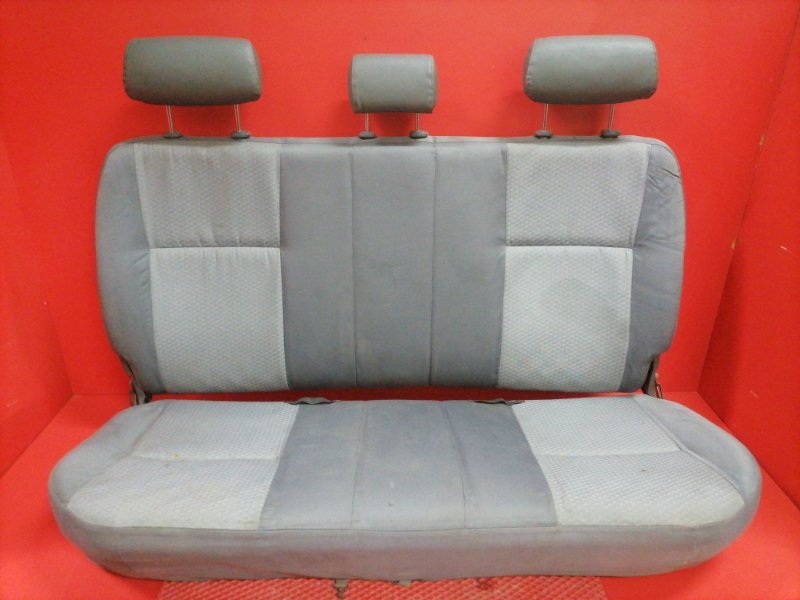 Сиденье Toyota Hilux KUN25L 2KD-FTV 2012 заднее (б/у)