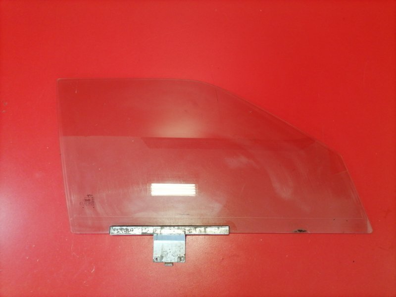 Стекло двери Chery Amulet A15 DA SQR480EJ 2007 переднее правое (б/у)