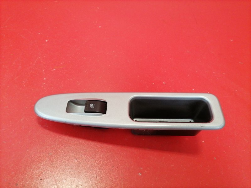 Кнопка стеклоподъёмника Chery Amulet A15 DA SQR480EJ 2007 передняя правая (б/у)