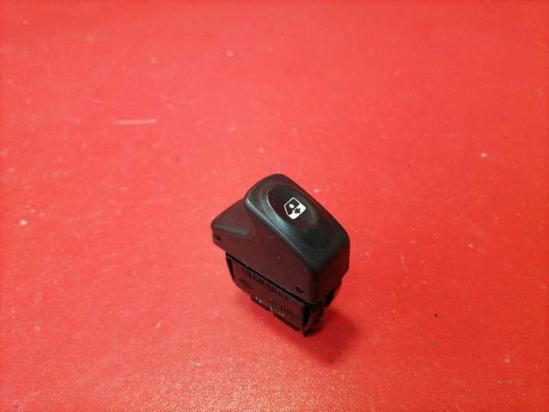 Кнопка стеклоподъёмника Renault Symbol LU2M K4M 2010 передняя (б/у)