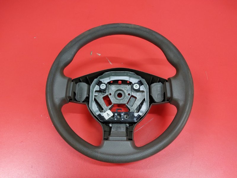 Руль Nissan Note E11 HR15DE 2005 (б/у)