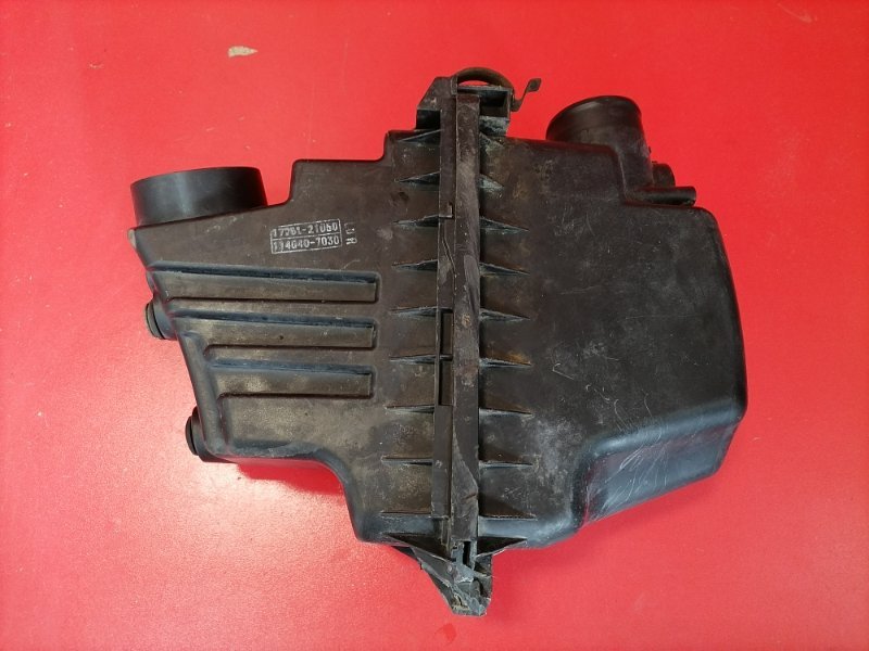 Корпус воздушного фильтра Toyota Funcargo NCP21 1NZ-FE 2002 (б/у)