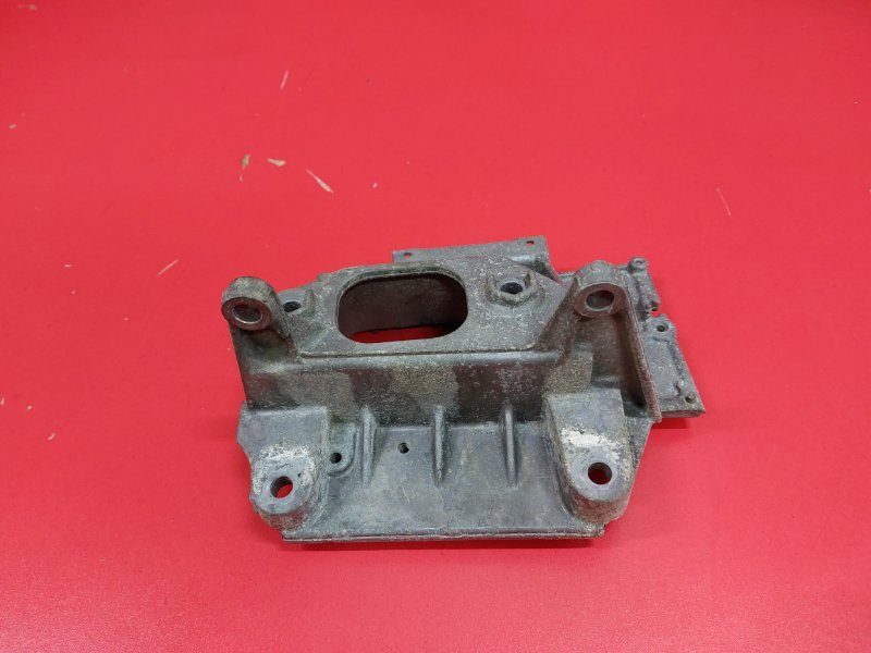 Кронштейн опоры кпп Nissan Note E11 HR15DE 2005 (б/у)