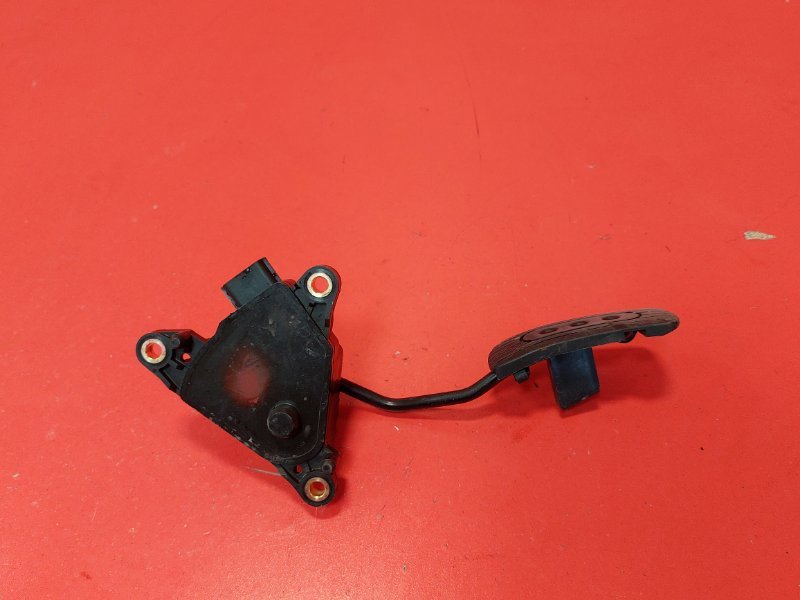 Педаль газа Nissan Note E11 HR15DE 2005 (б/у)
