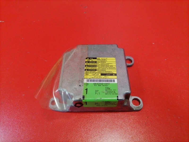 Блок управления airbag Toyota Corolla ZZE121L 3ZZ-FE 2002 (б/у)