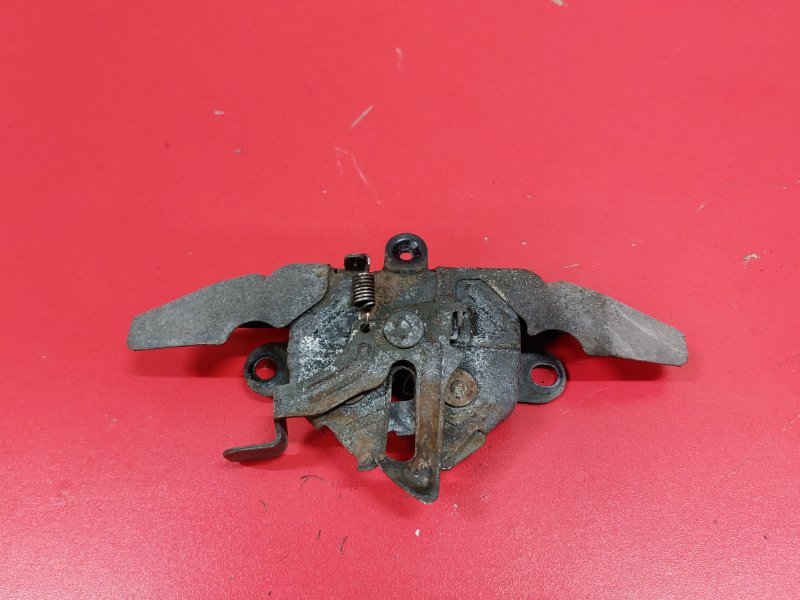 Замок капота Toyota Corolla ZZE121L 3ZZ-FE 2002 (б/у)