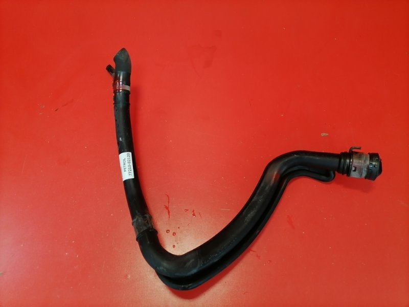 Горловина топливного бака Toyota Corolla ZZE121L 3ZZ-FE 2002 (б/у)