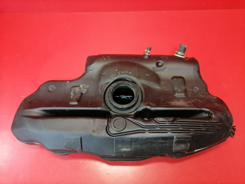 Бак топливный Toyota Corolla ZZE121L 3ZZ-FE 2002 (б/у)