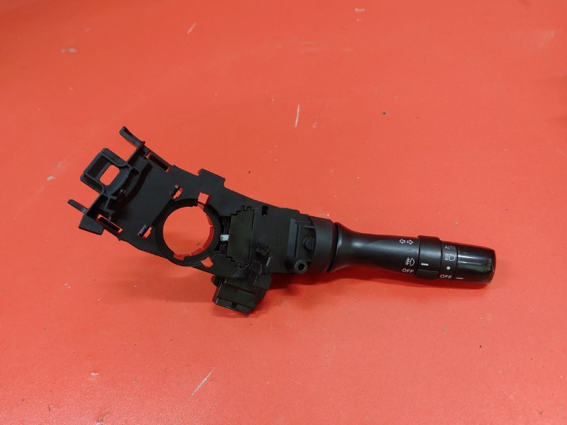 Переключатель света фар Toyota Corolla Axio ZRE142 2ZR-FE 2006 (б/у)