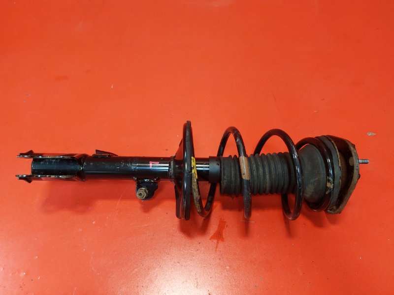Стойка подвески Toyota Corolla Axio ZRE142 2ZR-FE 2006 передняя левая (б/у)