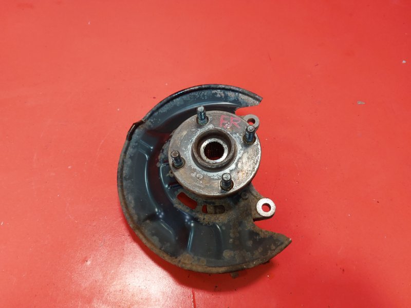 Поворотный кулак Toyota Corolla Axio ZRE142 2ZR-FE 2006 передний правый (б/у)
