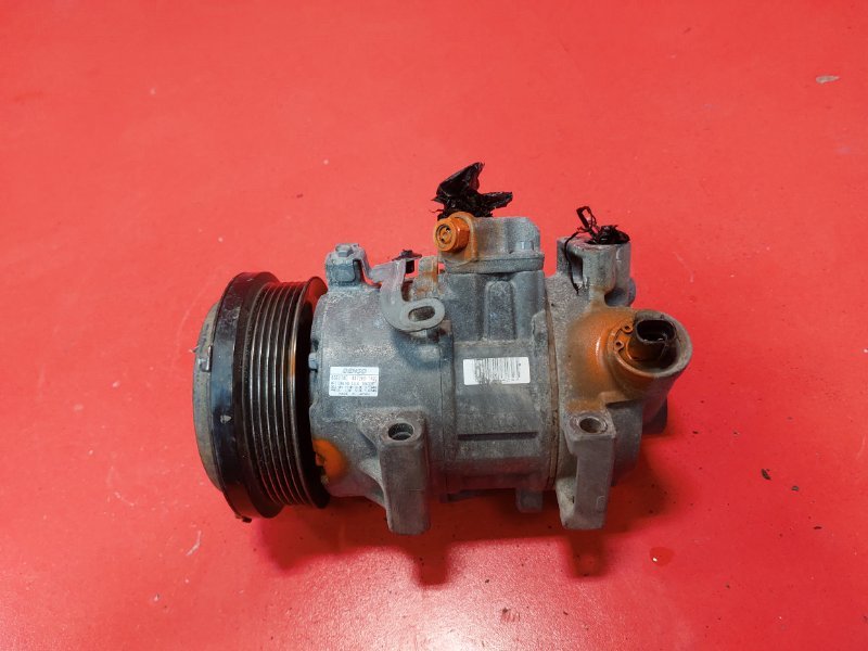 Компрессор кондиционера Toyota Corolla Axio ZRE142 2ZR-FE 2006 (б/у)