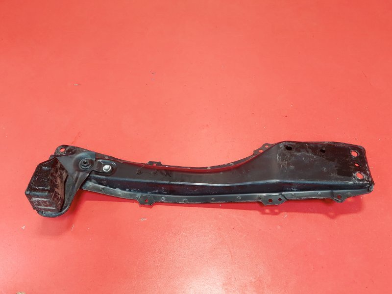 Балка продольная Toyota Corolla Axio ZRE142 2ZR-FE 2006 передняя (б/у)