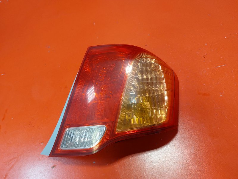 Фонарь Toyota Corolla Axio ZRE142 2ZR-FE 2006 задний правый (б/у)