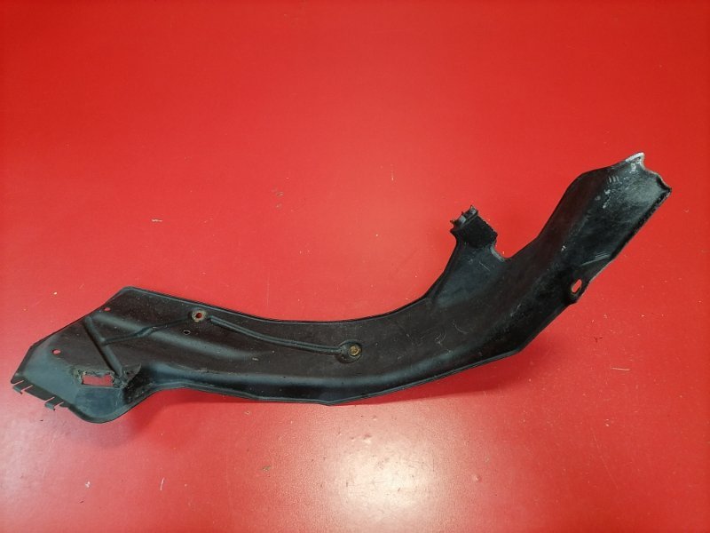 Защита горловины топливного бака Toyota Corolla Axio ZRE142 2ZR-FE 2006 (б/у)