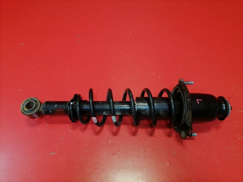 Стойка подвески Toyota Corolla Axio ZRE142 2ZR-FE 2006 задняя левая (б/у)