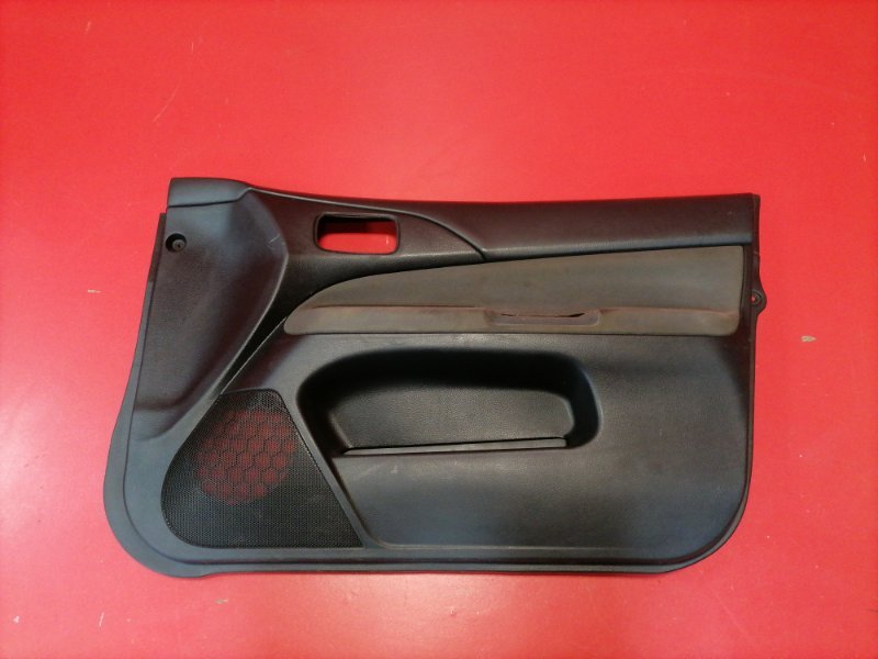Обшивка двери Mitsubishi Lancer CS3A 4G18 2004 передняя правая (б/у)