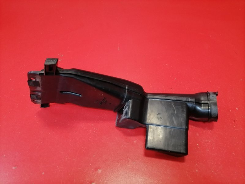 Воздухозаборник Mitsubishi Lancer CS3A 4G18 2004 (б/у)