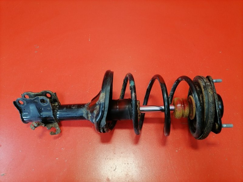 Стойка подвески Mitsubishi Lancer CS3A 4G18 2004 передняя правая (б/у)