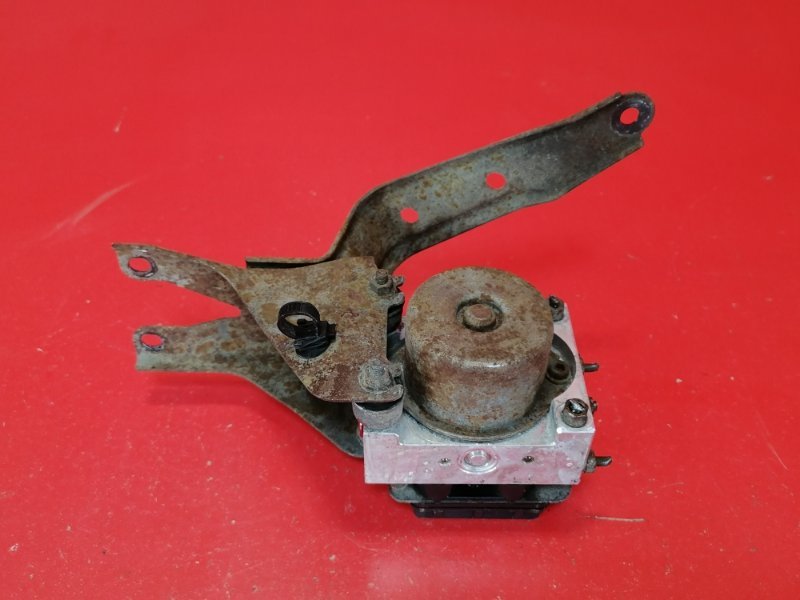 Блок abs Mitsubishi Lancer CS3A 4G18 2004 (б/у)