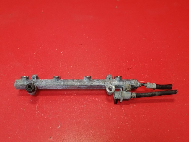 Рейка топливная Mitsubishi Lancer CS3A 4G18 2004 (б/у)
