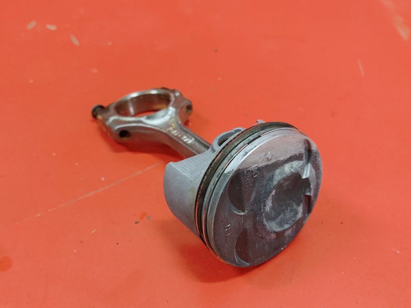Поршень с шатуном Honda Stepwgn RF3 K20A 2003 (б/у)