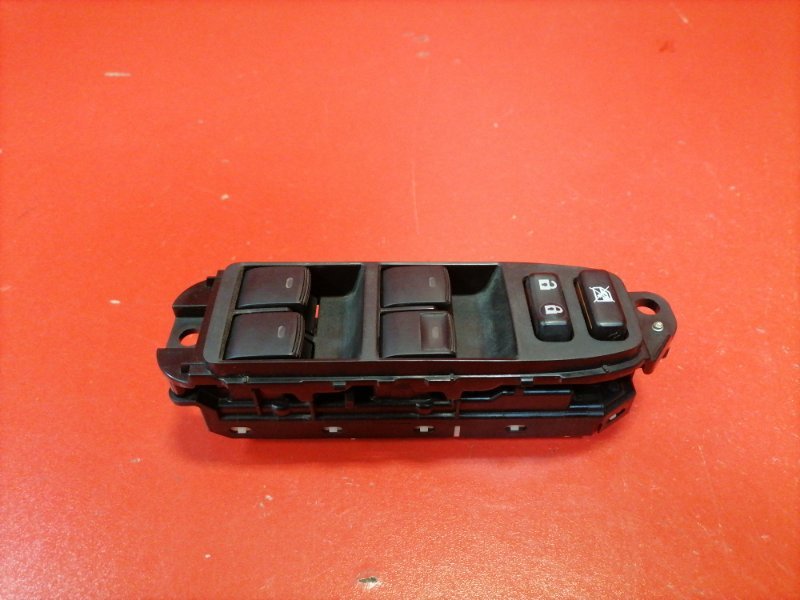 Блок управления стеклоподъемниками Toyota Land Cruiser Prado GRJ151W 1GR-FE 2009 передний правый (б/у)