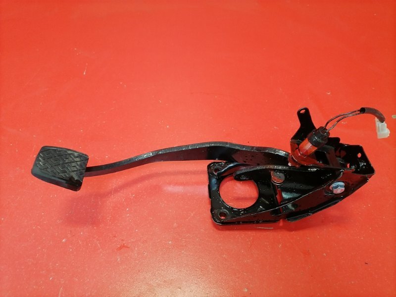 Педаль тормоза Geely Mk LG1 MR479QA 2012 (б/у)