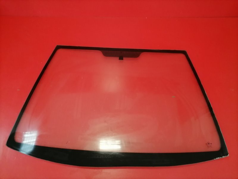 Стекло Geely Mk LG1 MR479QA 2012 переднее (б/у)