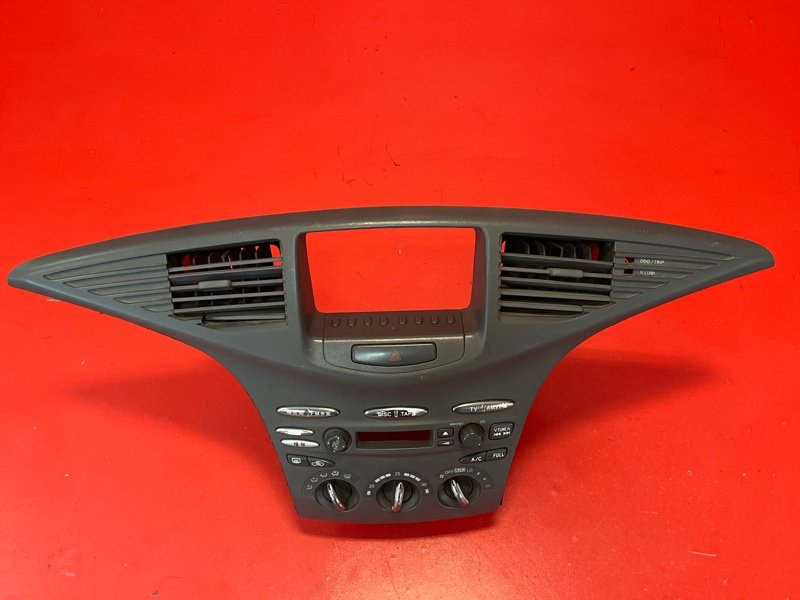 Блок управления климатической установкой Toyota Prius NHW10 1NZ-FXE 1998 (б/у)