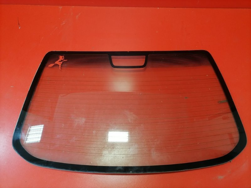 Стекло Toyota Prius NHW10 1NZ-FXE 1998 заднее (б/у)