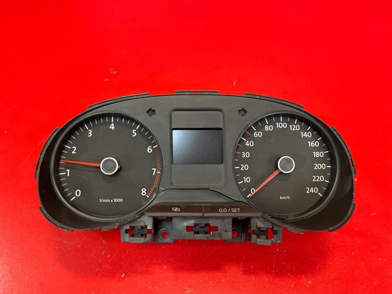 Щиток приборов Volkswagen Polo 6R1 CFNA 2011 (б/у)