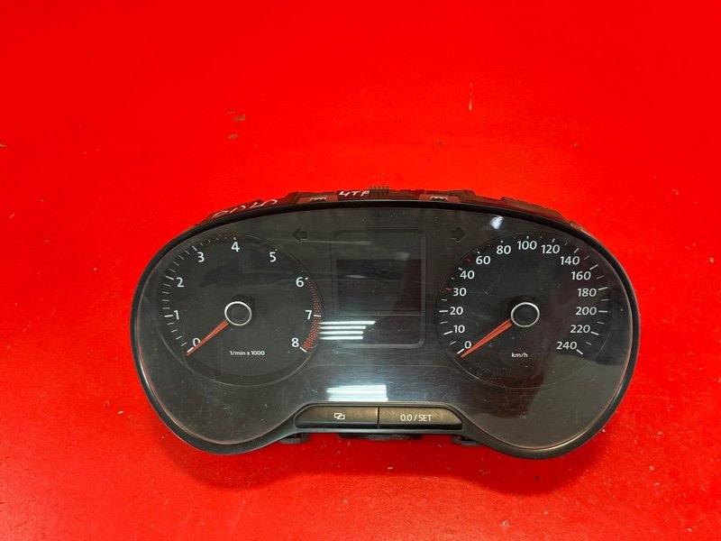 Щиток приборов Volkswagen Polo 6R1 CFNA 2011 (б/у)