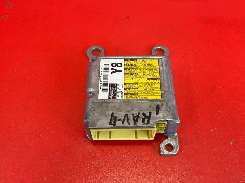 Блок управления airbag Toyota RAV 4 ZSA30 3ZRFAE 2010 (б/у)