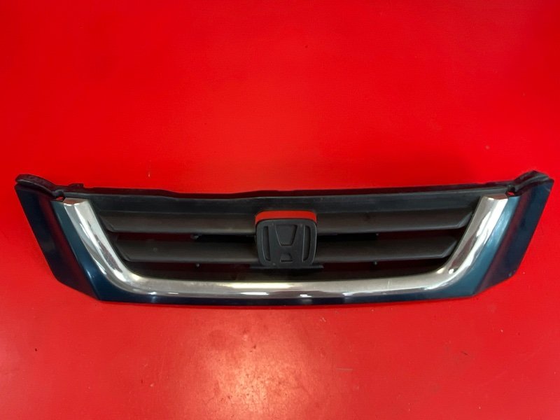 Решетка радиатора Honda CR-V RD1 B20B 1996 (б/у)