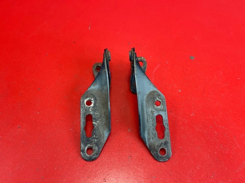 Петля капота Honda CR-V RD1 B20B 1996 (б/у)