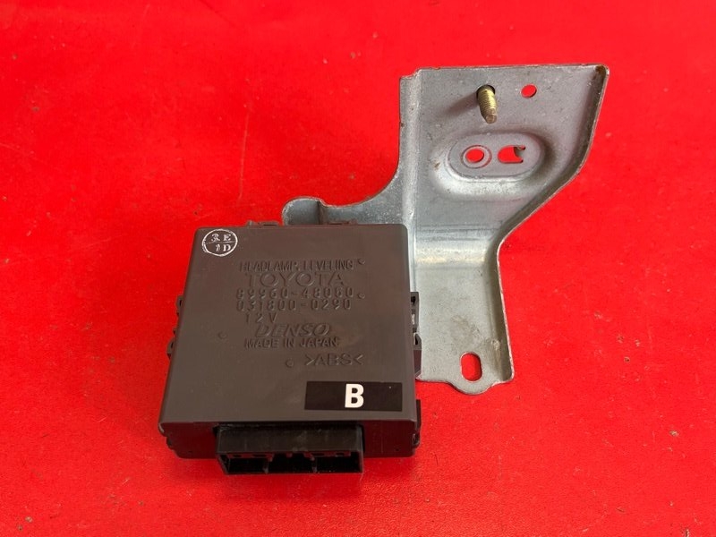 Блок управления светом Lexus RX330 MCU38L 3MZ-FE 2003 (б/у)