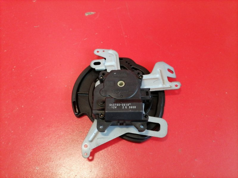 Сервопривод заслонок печки Lexus RX330 MCU38L 3MZ-FE 2003 (б/у)