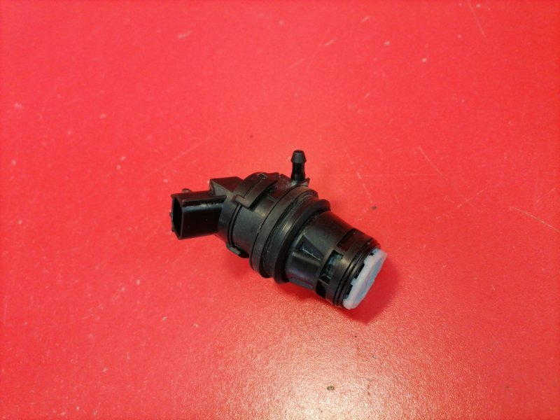 Насос омывателя Lexus RX330 MCU38L 3MZ-FE 2003 (б/у)