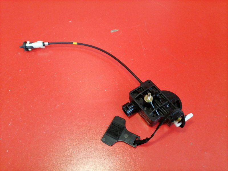 Замок лючка бензобака Lexus RX330 MCU38L 3MZ-FE 2003 (б/у)